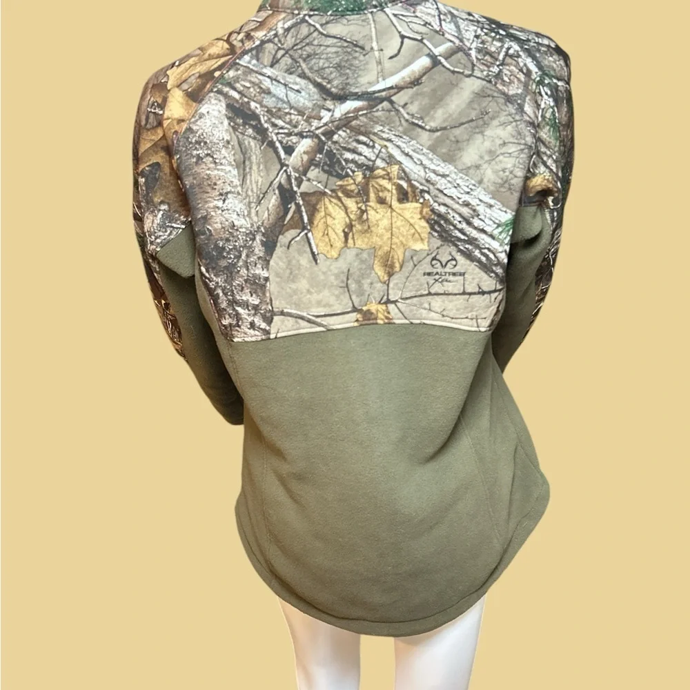 Game Winner Women's Camouflage Jacket - Picture 6 of 9